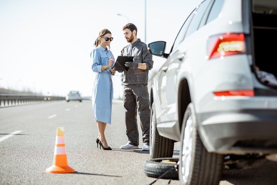 What to Do When You’re Stranded: Roadside Assistance Tips